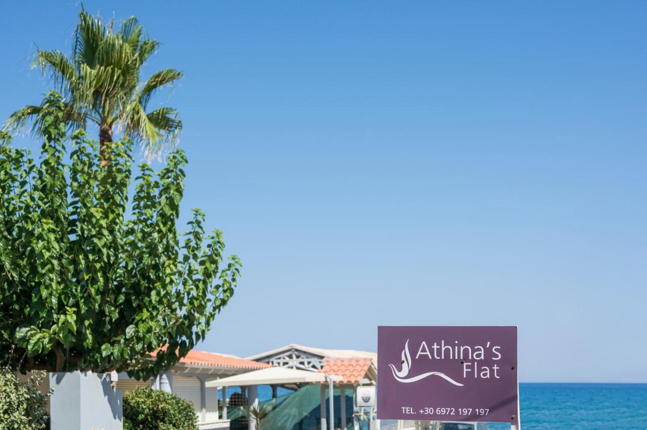 Athina'S Flat On The Sea Daire Agia Marina Dış mekan fotoğraf